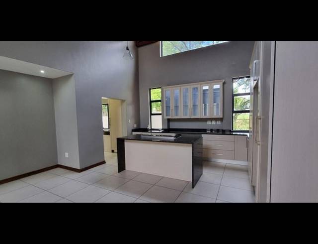 3 BEDROOM HOUSE FOR SALE IN COPPERLEAF ESTATE